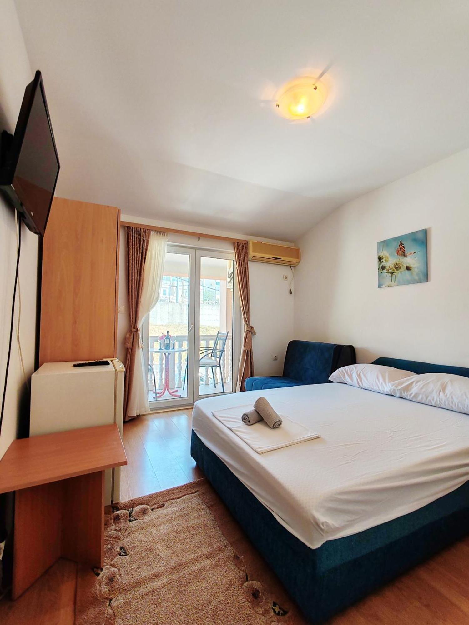 Apartment & Rooms Tempera Neum Room photo