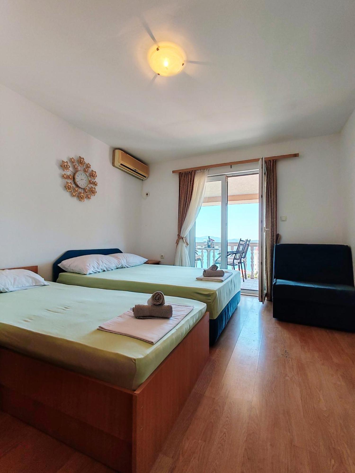 Apartment & Rooms Tempera Neum Exterior photo